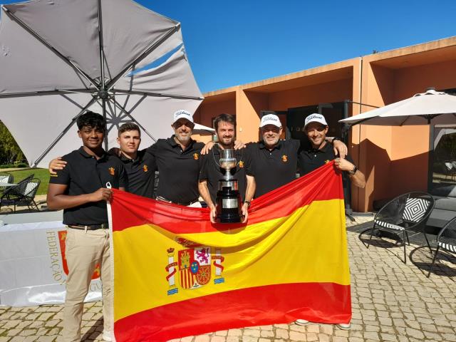 España incrementa su dominio en el Match de Pitch & Putt contra Portugal.