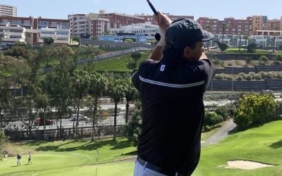 ¿Cuántos lagos tiene Las Palmeras Golf? ¿Cuánta agua se gasta en regarlo? ¿Es apta para el consumo? ¿Qué tipo de hierba se usa en el campo? D. Javier Garzón Moll nos responde.