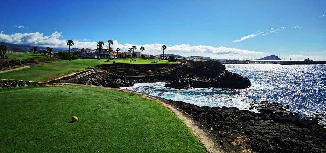 Hoyo 8 Amarilla Golf