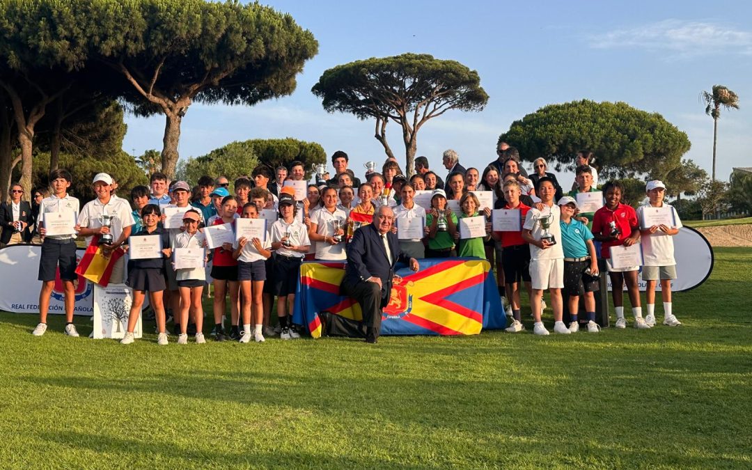 Los infantiles Wint y Gamilla, los alevines Jiménez y Lozano, y los benjamines Gross y Tirado, campeones de España. El mejor canario Leo Calasanzio Top 10 en Benjamines.