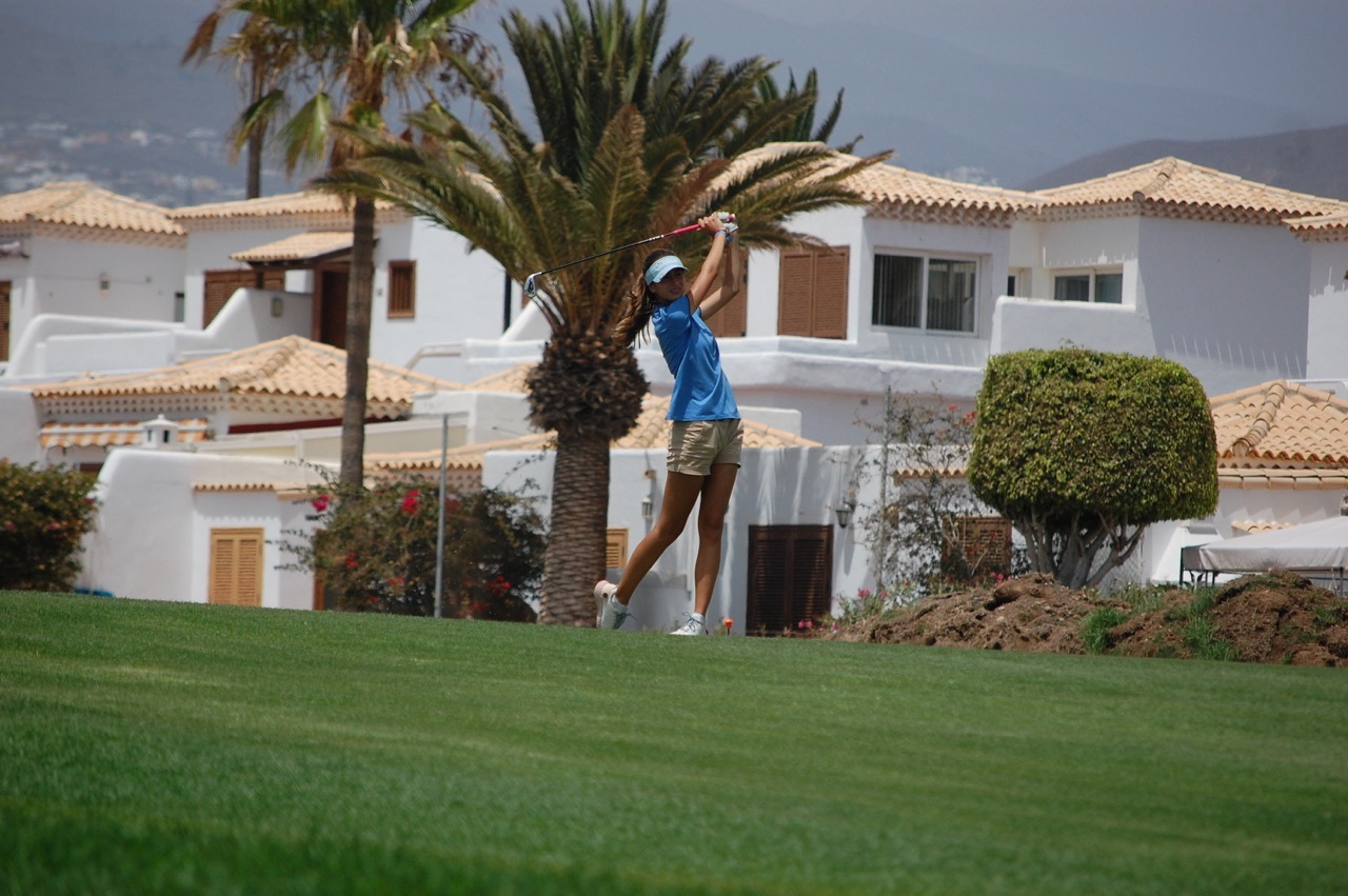 Jaume Montalat y Edurne Lairihoy, campeones absolutos del Open Amateur Golf del Sur