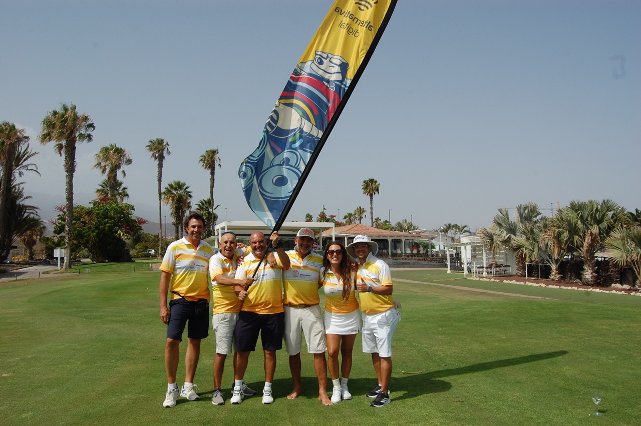 Walterio Elías y Clay Torregrosa ganadores del II Torneo por equipos Let´s Golf en Amarilla Golf.