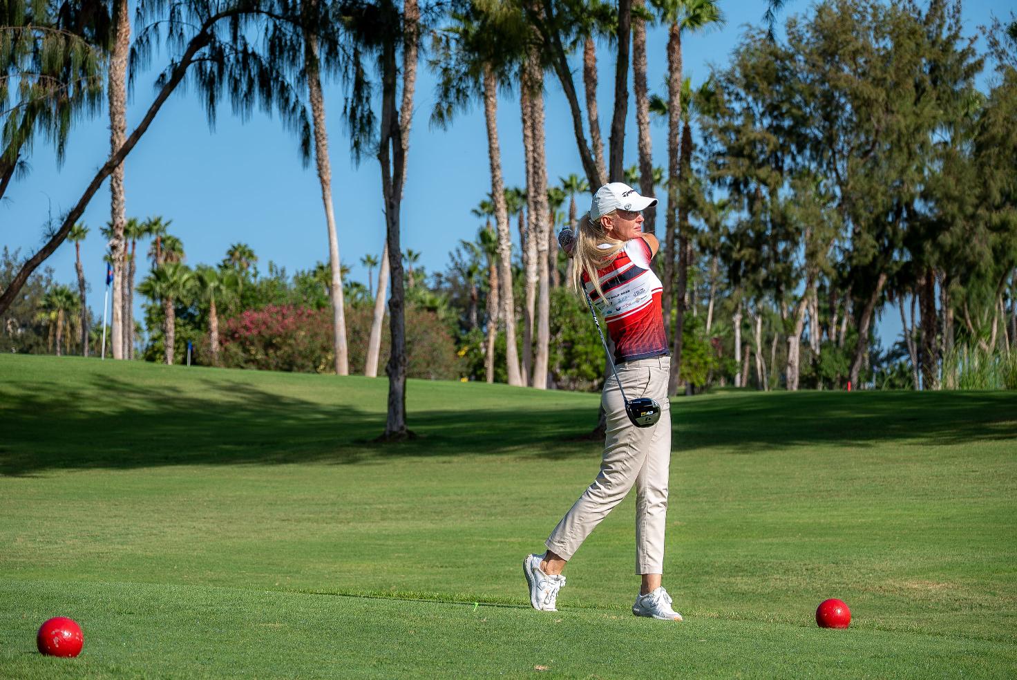Amarilla Golf Team da un golpe en la mesa y se lleva la victoria en el III Torneo por equipos Let´s Golf en Golf Las Américas.